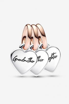Comprar online Charm Colgante Pandora Divisible Triple Corazones Generación Familia 782648C00