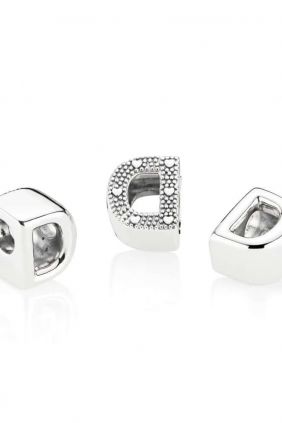 Pandora Charm en plata de ley Letra D