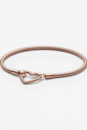 Comprar online Pulsera Pandora Moments Cadena de Serpiente Cierre Corazón 582257C00