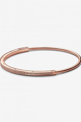 Comprar online Pulsera Rígida Pandora Signature I-D Pavé 582313C01